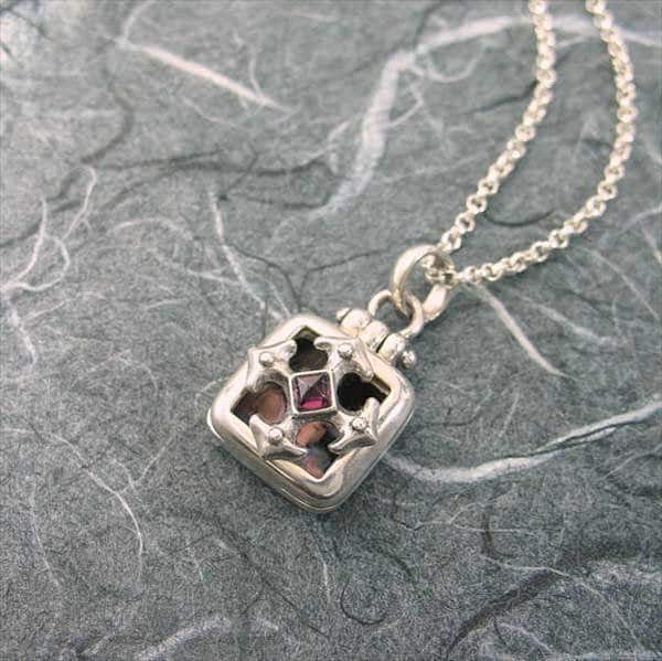 Silber Kreuz Quadrat 1 Bild Locket Silber Kreuz Quadrat 1 Bild Locket von MichaelBromberg