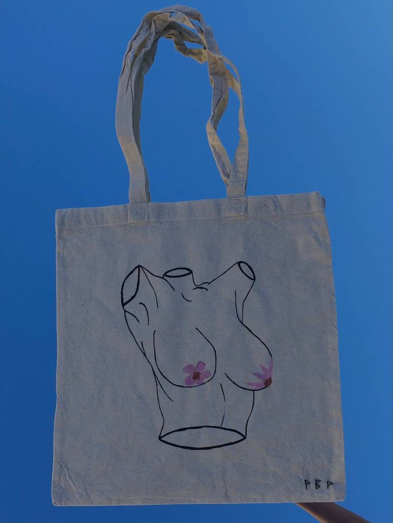 Tragetasche Jutebeutel Oberkörper Frau Blumen Skulptur Pink Geschenk Strandtasche Wieder Verwendbar Baumwolle Tragetasche Jutebeutel Oberkörper Frau Blumen Skulptur Pink Geschenk Strandtasche Wieder Verwendbar Baumwolle von MichaelasArtPrints