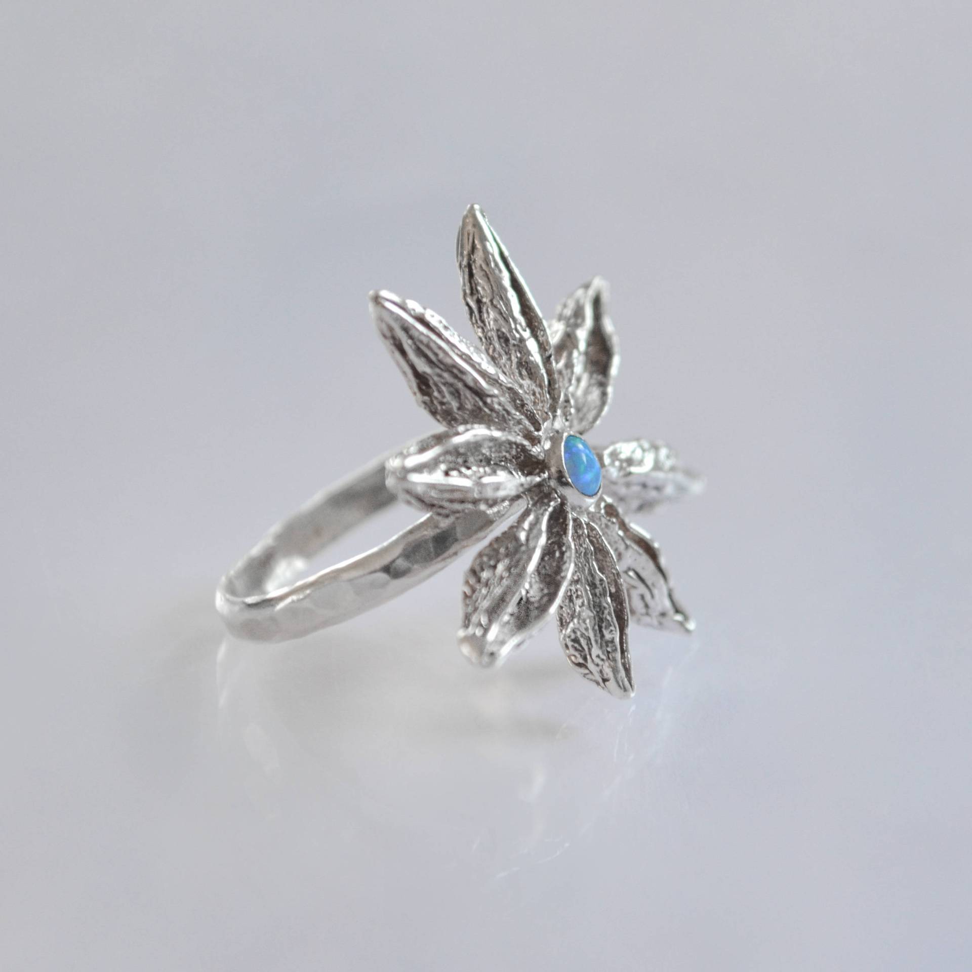 Einzigartiger Stern Ring, Sterling Silber Großer Statement Breiter Silberring, Ungewöhnlicher Moderner Handgefertigter Silberring von MichalBenAriJewelry