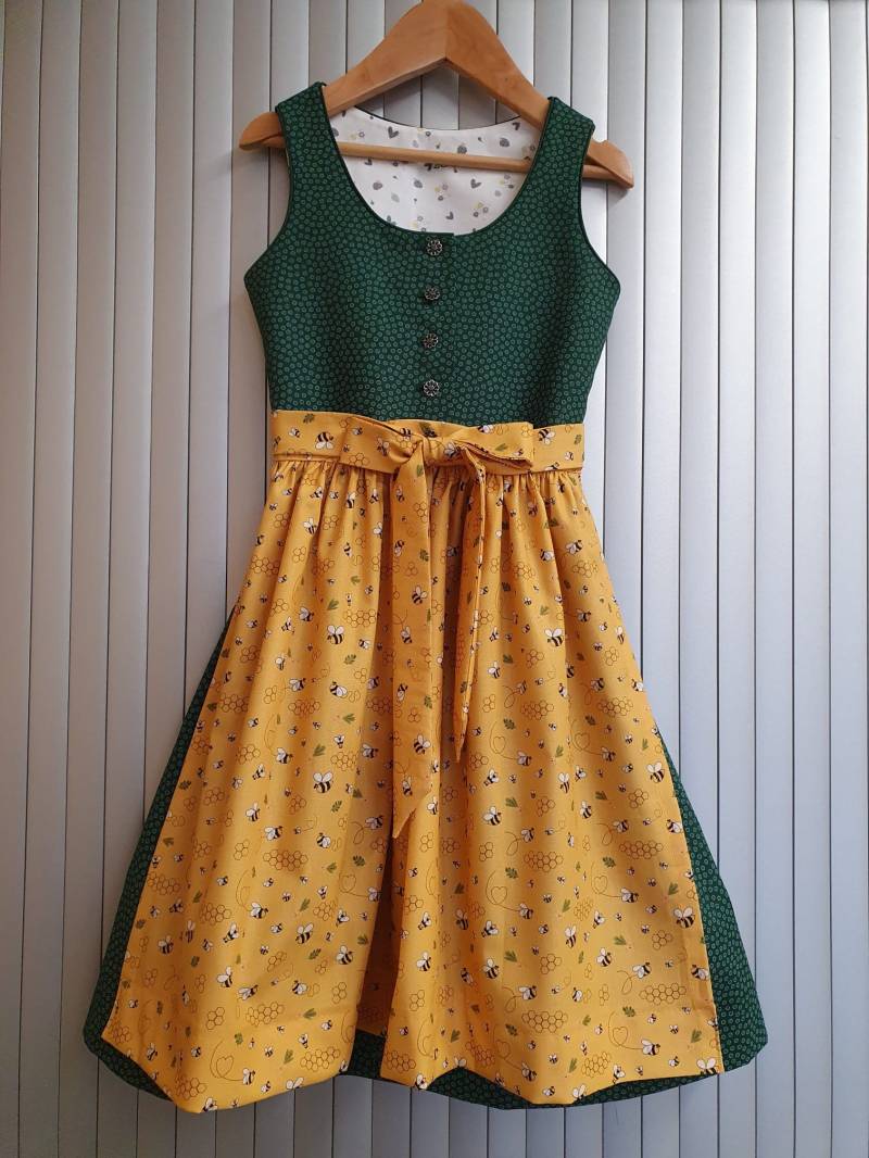 Schönes Grünes Kinderdirndl in Größe 116 von MichasHobby