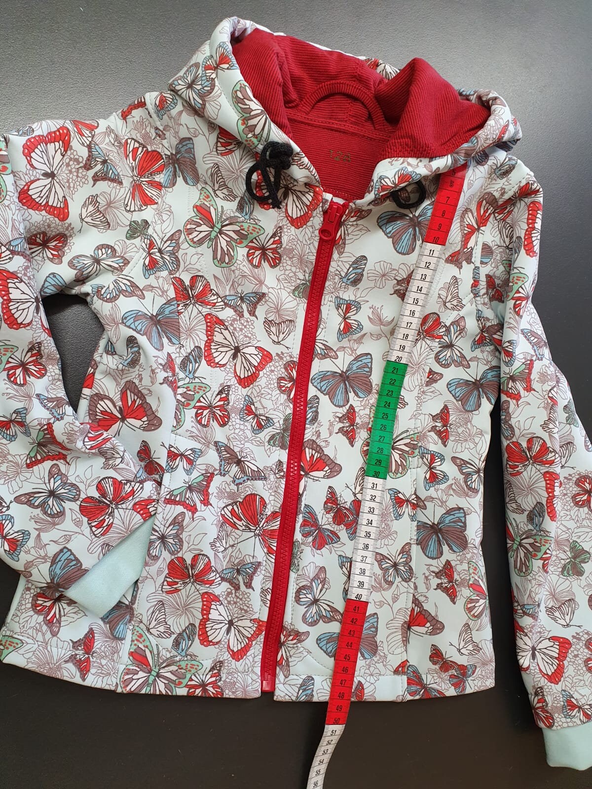 Softshelljacke Schmetterlinge Größe 128 von MichasHobby