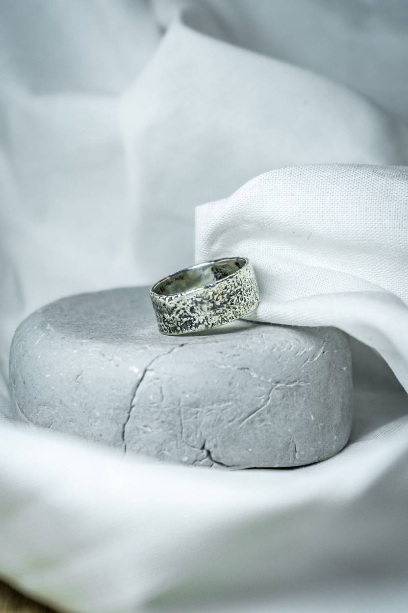 Schmelzstruktur Rustikaler Silberring Aus 925Er Silber von MicheleBellstedt