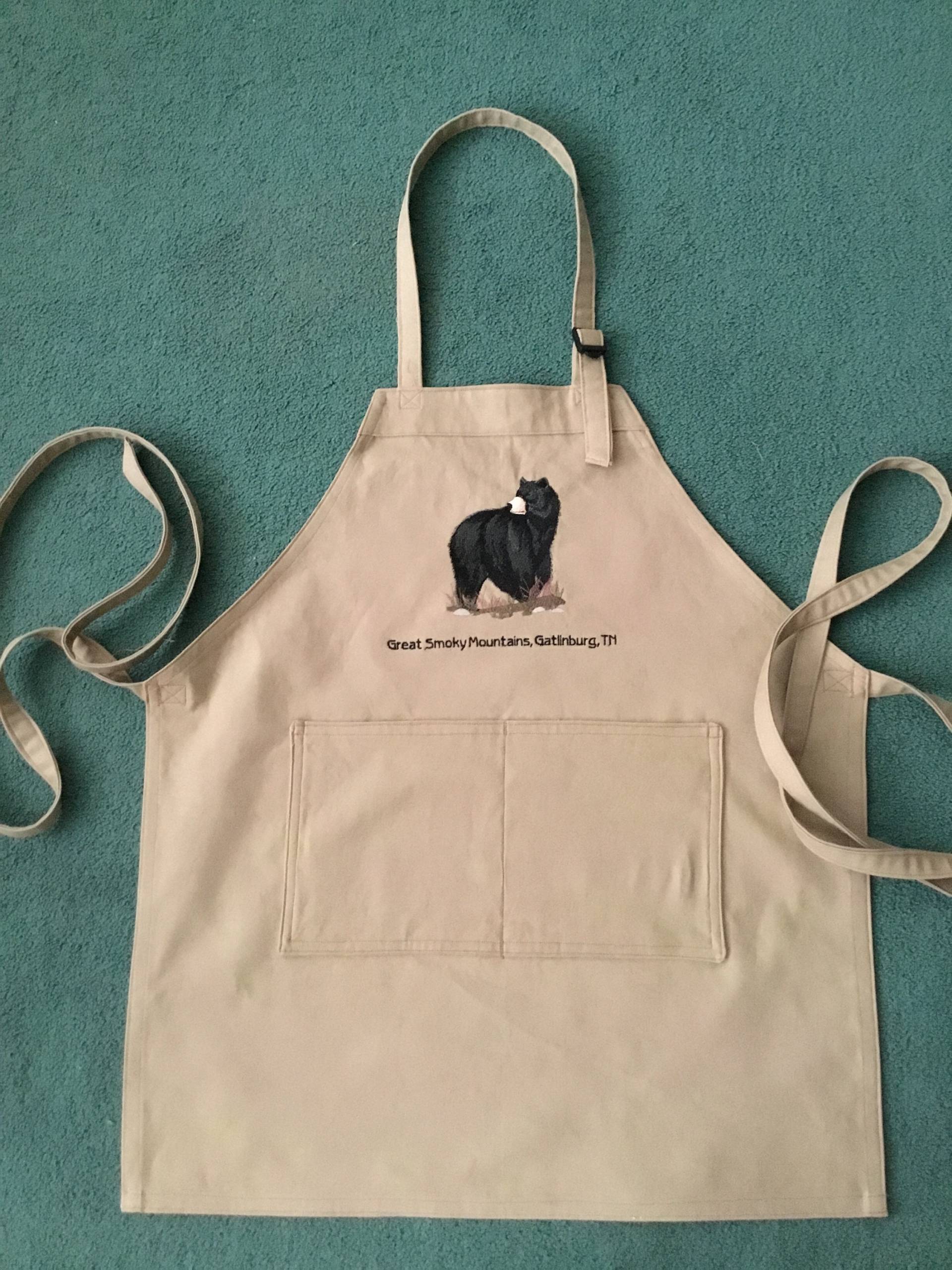 Personalisiert Bestickte Schwarze Bär-Herren Grillschürze-Handgemachte Arbeitsschürze-Damen Kochschürze-Outdoor Kochen-Küchenschürze-Chefschürze von MichelleBsEmbroidery