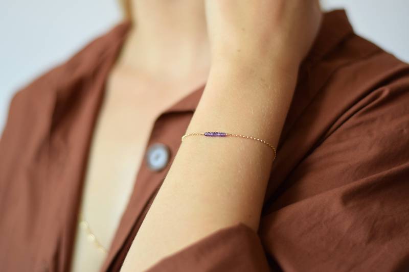 Amethyst Armband, Zierliche Lila Edelstein Perlen Armband Für Frauen | 14K Gold Filled Amethyst Armband, Zierliche Lila Edelstein Perlen Armband Für Frauen | 14K Gold Filled von MichenoJewelry