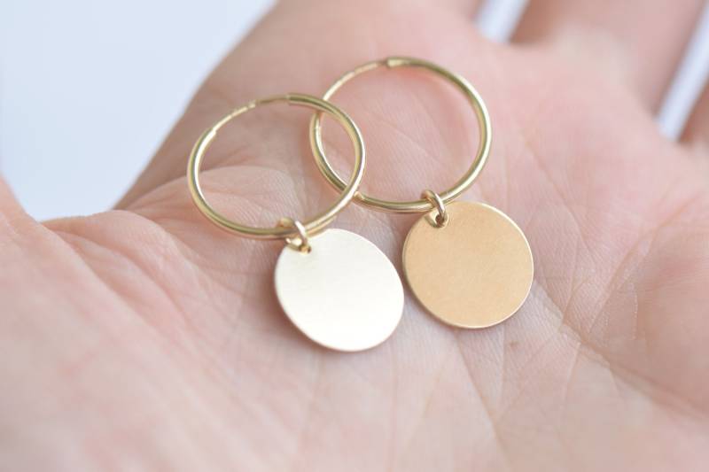Gold-Disc-Ohrringe, Einfache Kreis Reifen | 14K Gold Gefüllt Gold-Disc-Ohrringe, Einfache Kreis Reifen | 14K Gold Gefüllt von MichenoJewelry