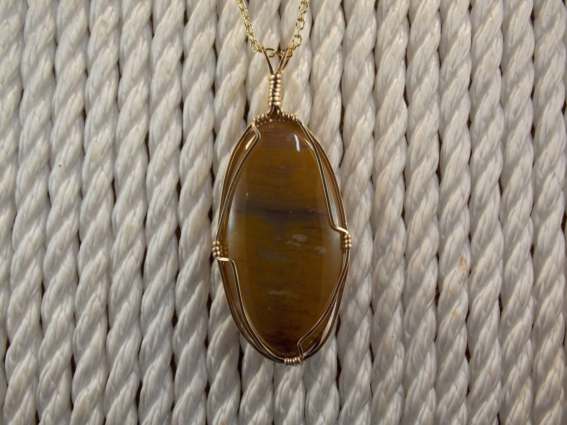 Ppw#497 Halskette - Versteinerter Holzcabochon, Wire Wrapped With 14K Vergoldeter Draht Ppw#497 Halskette - Versteinerter Holzcabochon, Wire Wrapped With 14K Vergoldeter Draht von MichiganStones