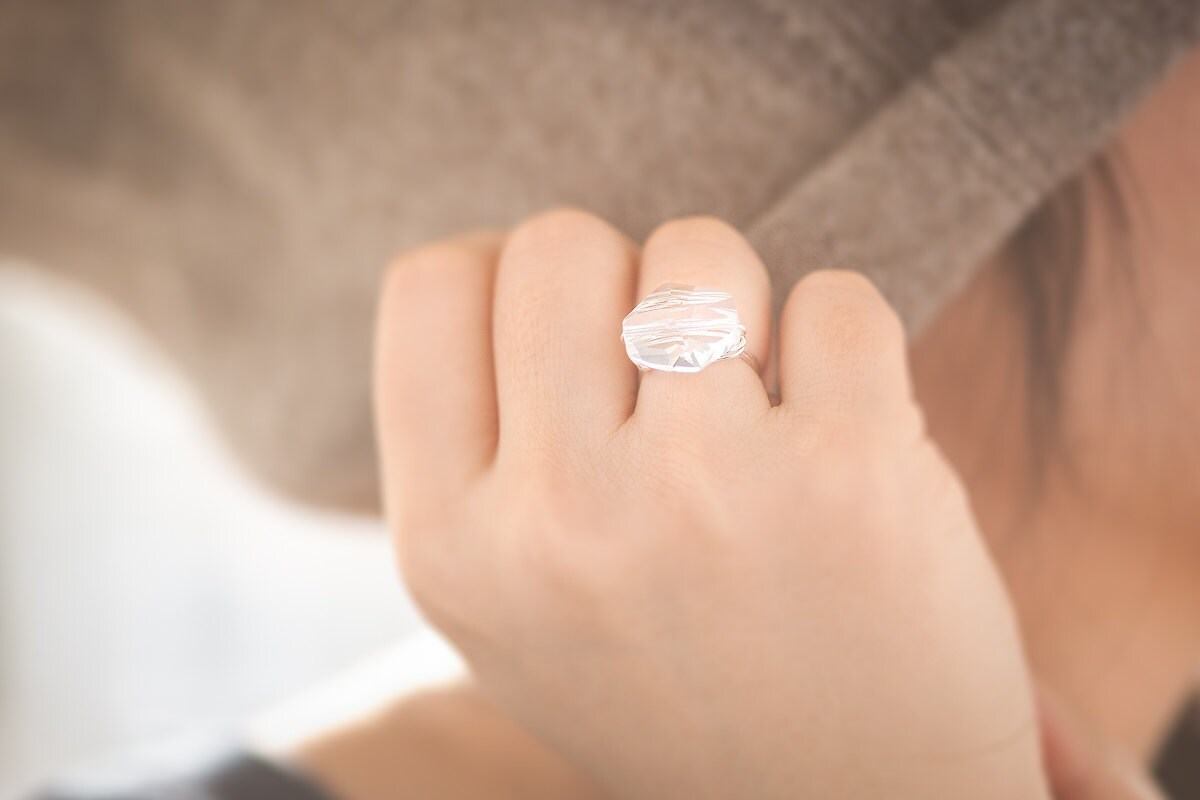 925 Sterling Silber Ring Mit Swarovski Cosmic Crystal 925 Sterling Silber Ring Mit Swarovski Cosmic Crystal von MichiyoArai