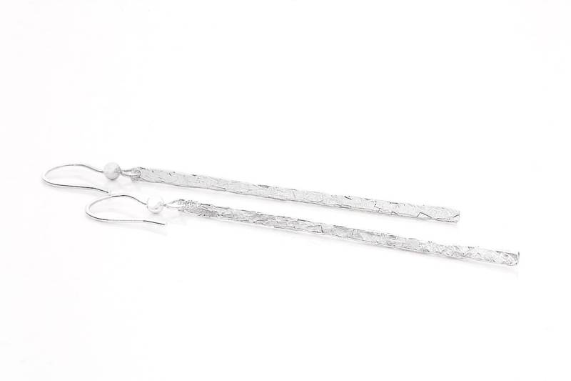 Handgefertigte 925 Sterling Silber Bar Tropfen Ohrringe Handgefertigte 925 Sterling Silber Bar Tropfen Ohrringe von MichiyoArai