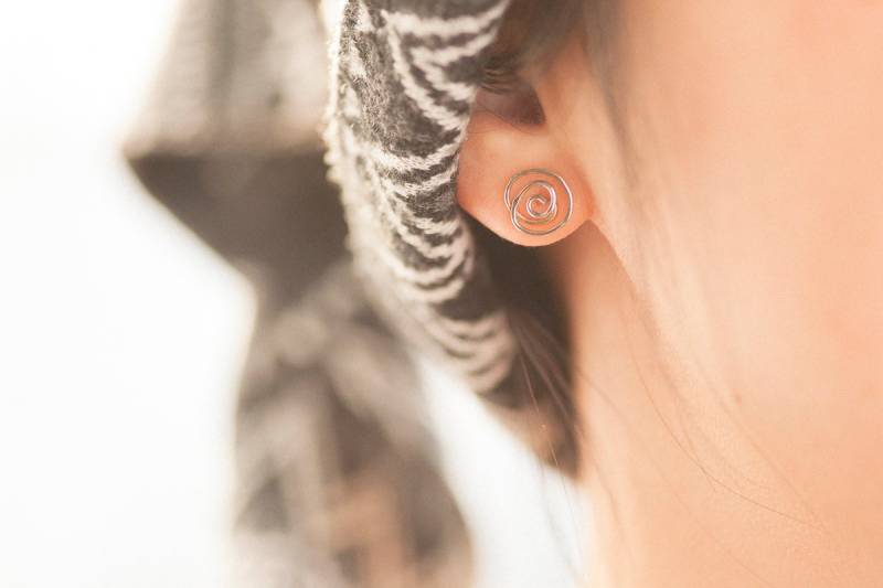 Handgemachte 925 Sterling Silber Swirl Ohrstecker Handgemachte 925 Sterling Silber Swirl Ohrstecker von MichiyoArai