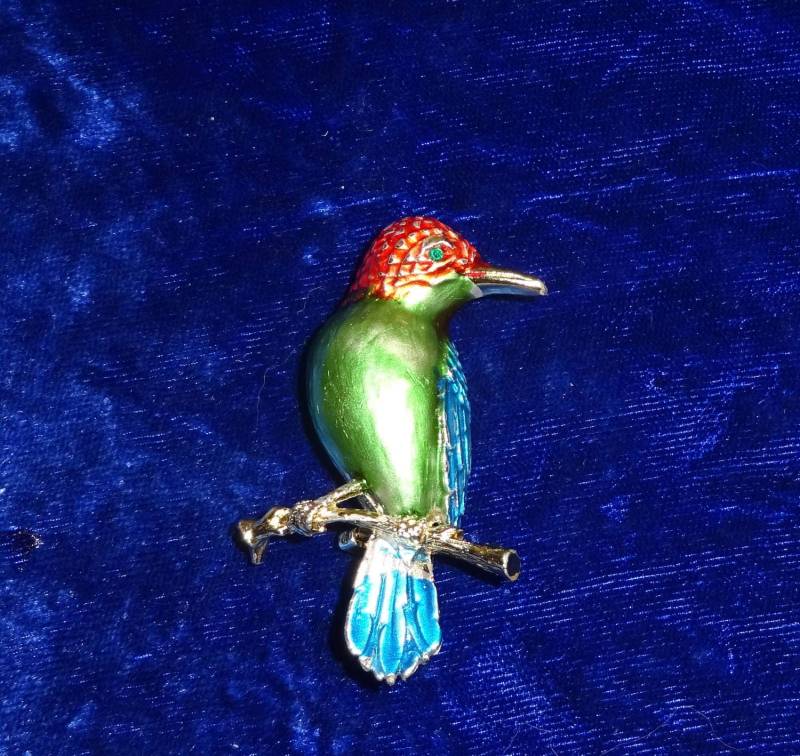 Vintage Rot Grün Und Blau Vogel Brosche Signiert Jj Kolibri Sehr Schöner Pin von MickisVintageJewelry
