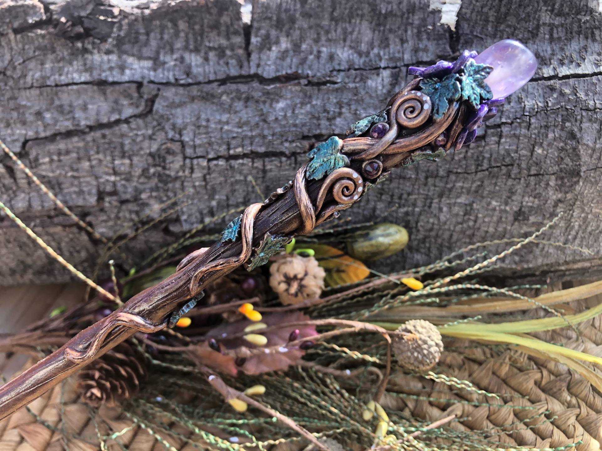 Amethyst Kristall Zauberstab -Elfen Zauberstab-Zauberer-Hexe Zauberstab-Natur Amethyst Kristall Zauberstab -Elfen Zauberstab-Zauberer-Hexe Zauberstab-Natur von MidSunCreations