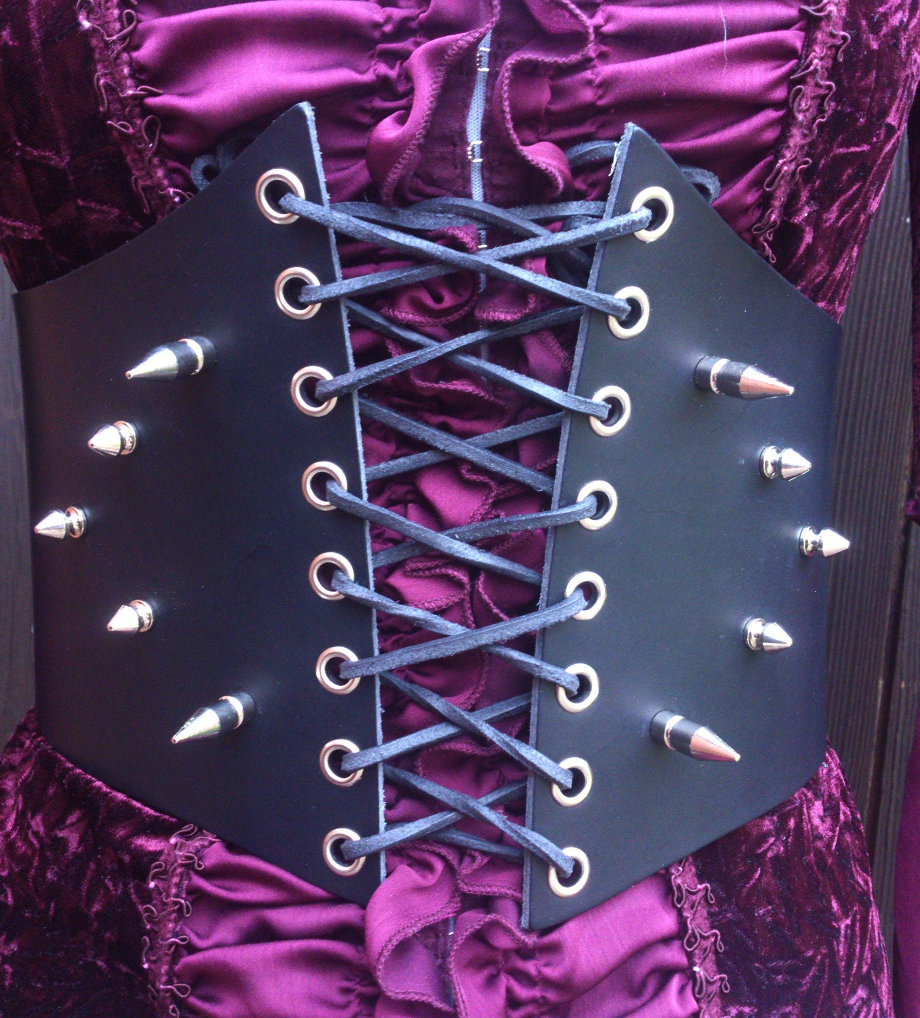 Leder Miedergürtel, Schwarz Mit Spikes, Geschnürt, Gothic Ledergürtel, Korsett Gürtel, Larp, Größe S-M, Steampunk Leder Miedergürtel, Schwarz Mit Spikes, Geschnürt, Gothic Ledergürtel, Korsett Gürtel, Larp, Größe S-M, Steampunk von Midiafashion