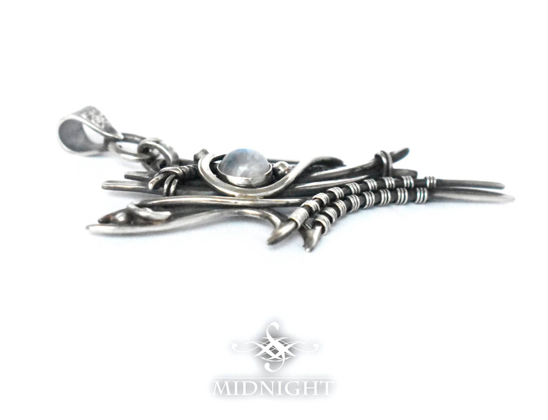 Regenbogen Mondstein Anhänger Wire Wrap Und Geschmiedet in Sterling Feinsilber - "Frost" | Fe26 von MidnightFaerie1