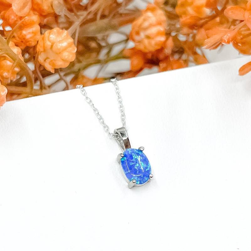Blauer Opal Anhänger, Blau Oval, Schmuck, Charme, 925 Sterling Silber, Silber Halskette, Opal, Oktober Geburtsstein Blauer Opal Anhänger, Blau Oval, Schmuck, Charme, 925 Sterling Silber, Silber Halskette, Opal, Oktober Geburtsstein von MidnightMoonSilver