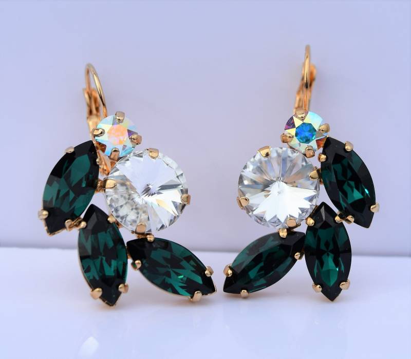 Kristall Braut Ohrringe, Blatt Smaragd Grün Navette Brautjungfer Ohrring von MidnightSolitaire28
