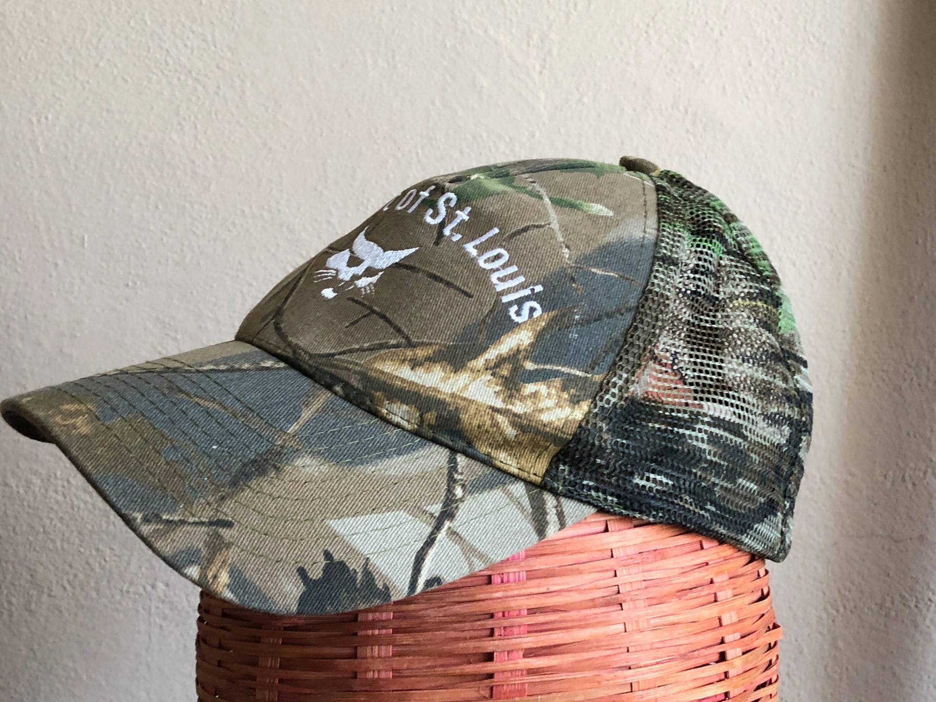 Camo Hut Vintage Bobcat St. Louis Jagd Baseball Cap Mesh Camo Hut Vintage Bobcat St. Louis Jagd Baseball Cap Mesh von MidwestVintageShop