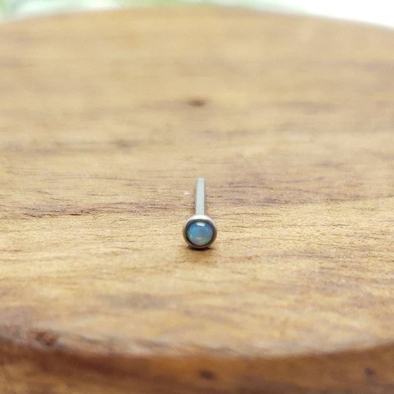 20G8mm2mm Opal Straight Nose Ohrstecker/Chirurgenstahl von MignonRosefromBPSoem