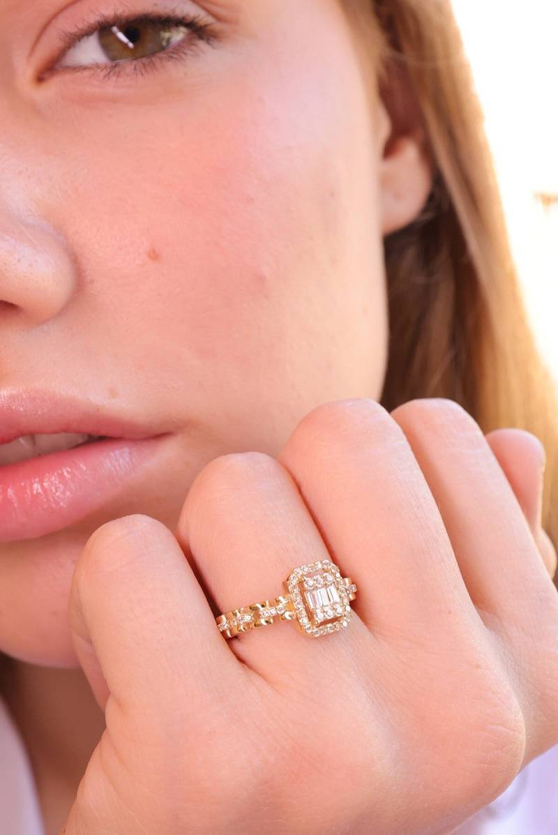 Mihenkler Jewelry 14K Gold Baguette Solitär Ring von MihenklerJewellery