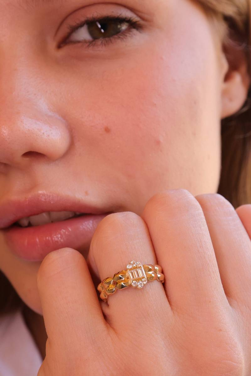 Mihenkler Jewelry 14K Gold Design Stein Ring von MihenklerJewellery
