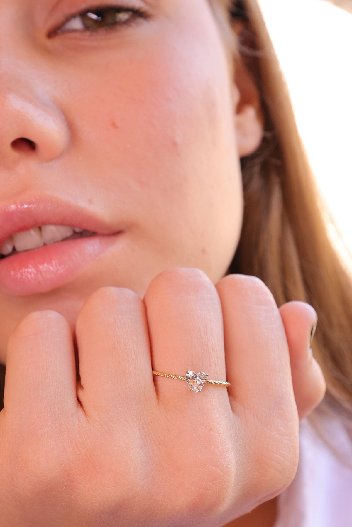 Mihenkler Jewelry 14K Gold Herz Stein Ring von MihenklerJewellery