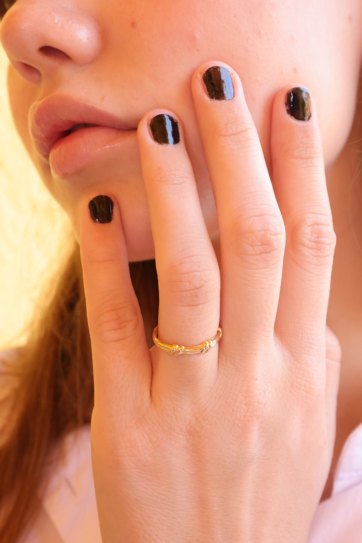 Mihenkler Jewelry 14K Gold Knotenring von MihenklerJewellery