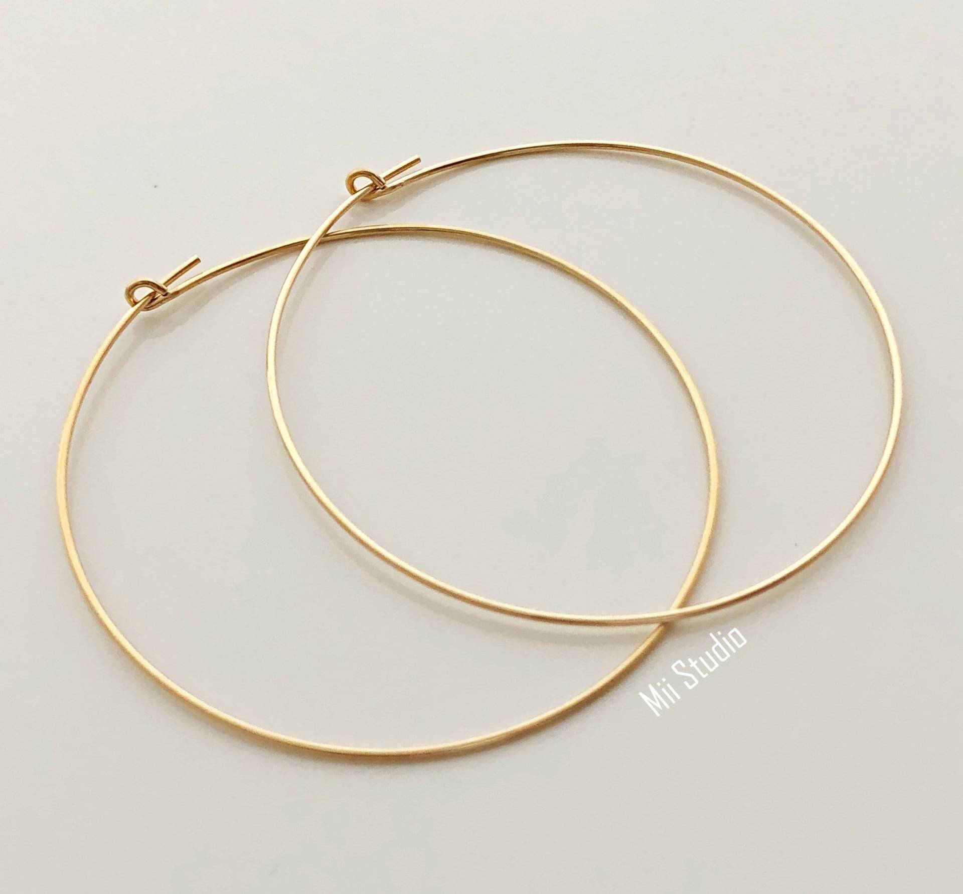45 Mm Perlencreole 14K Gold Filled Großer Runder Ohrring Ohrdraht E18G 45 Mm Perlencreole 14K Gold Filled Großer Runder Ohrring Ohrdraht E18G von MiiStudio