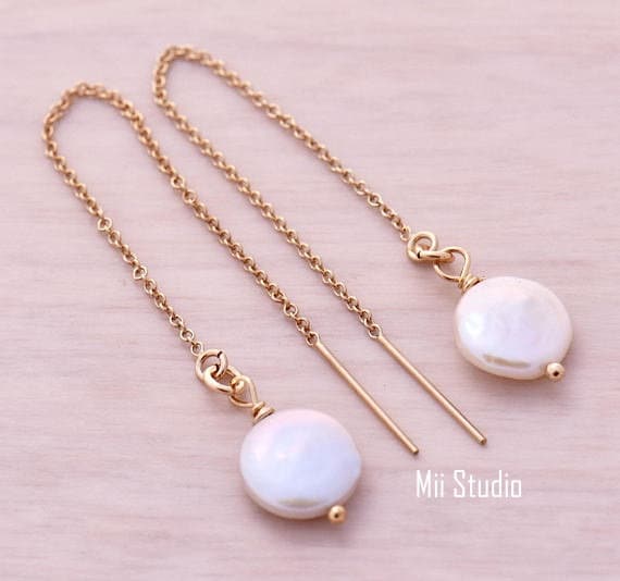 Süßwasser Münzperle Ohr Threader, 14K Gold Filled Ohrringe. Ms361 Süßwasser Münzperle Ohr Threader, 14K Gold Filled Ohrringe. Ms361 von MiiStudio