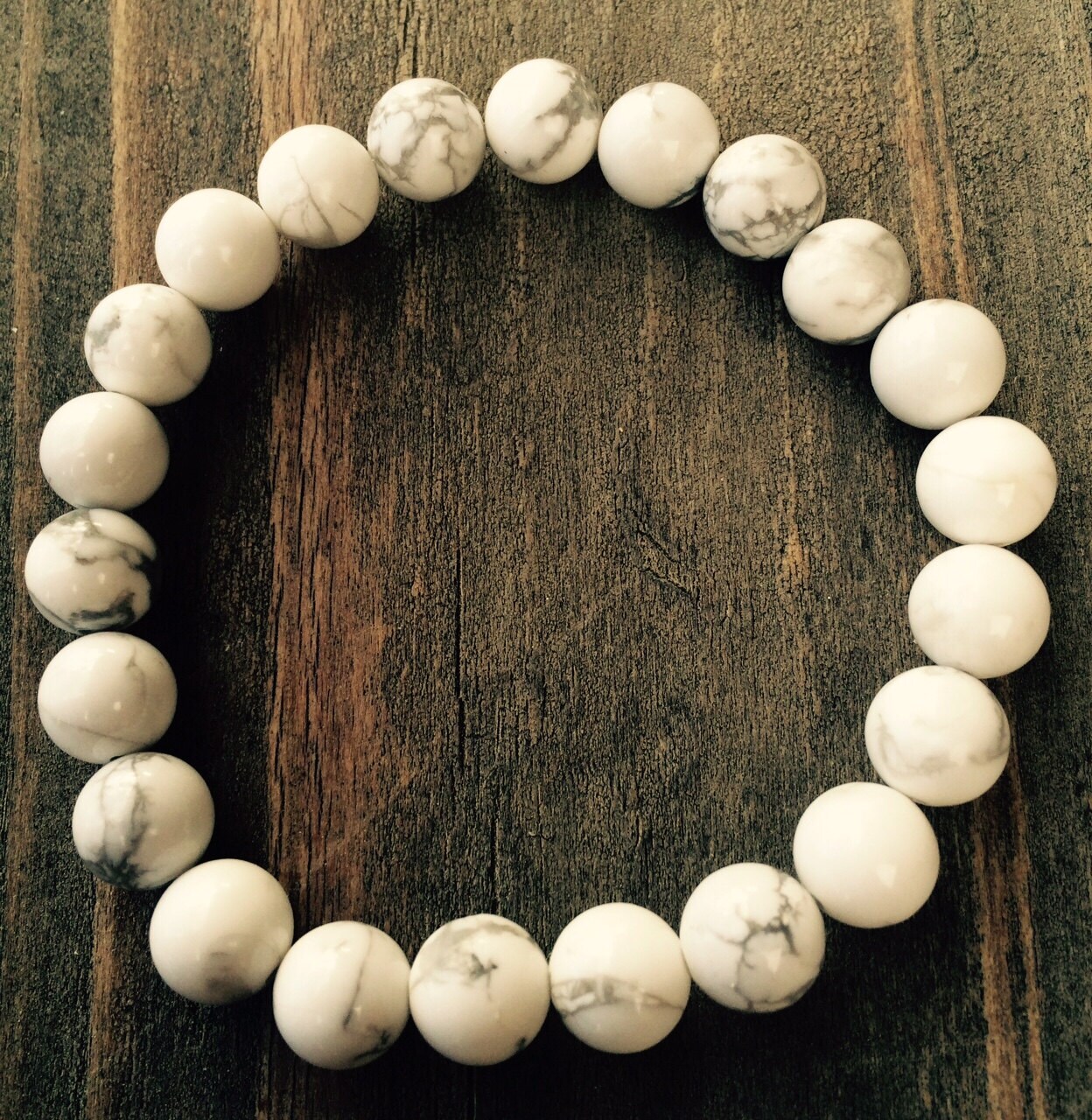 8mm Natürliches Weißes Howlith Spirituelles Perlenarmband Auf Stretchschnur Individuelle Größen Verfügbar Handarbeit 8mm Natürliches Weißes Howlith Spirituelles Perlenarmband Auf Stretchschnur Individuelle Größen Verfügbar Handarbeit von MijoMadreDesign