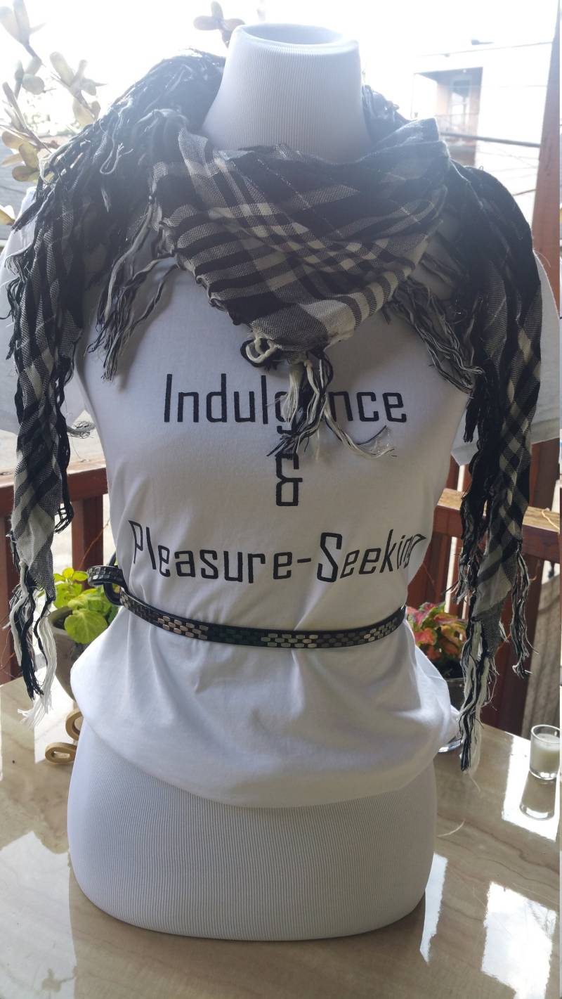 Genuss & Genuss-Suche | Aufbügeln Genuss & Genuss-Suche | Aufbügeln von MikaellaNicole