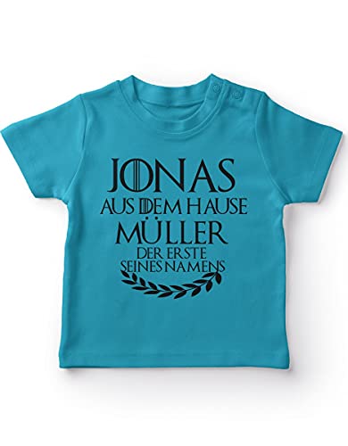 miKalino Baby/Kinder T-Shirt mit Spruch für Jungen Mädchen Unisex Kurzarm Individueller Name 'aus dem Hause ... | handbedruckt in Deutschland | Handmade with Love, Farbe:Atoll, Grösse:92-98 von miKalino