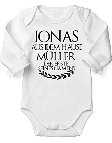 miKalino Babybody mit Spruch für Jungen Mädchen Unisex Langarm Individueller Name 'aus dem Hause ... | handbedruckt in Deutschland | Handmade with love, Farbe:weiss, Grösse:56 von miKalino