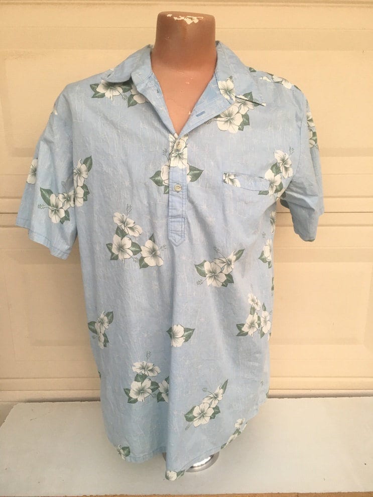 Herren Floral Hawaii-Hemd Blau Aloha Hemd Viertel Button-Down Von Barfuß Im Paradies Größe Xl Groß Herren Floral Hawaii-Hemd Blau Aloha Hemd Viertel Button-Down Von Barfuß Im Paradies Größe Xl Groß von MikesQualityVintage