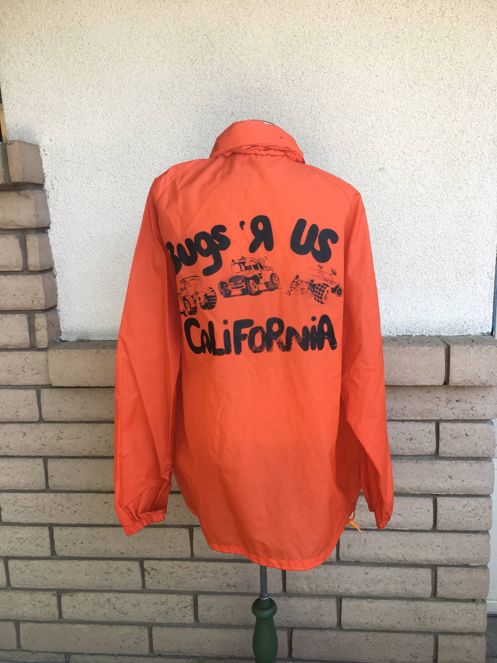 Vintage 70Er Jahre Windbreaker Jacke Mit Kapuze Bugs "R Us California Betty Orange Leichte Hirsch Weis L-xl Vintage 70Er Jahre Windbreaker Jacke Mit Kapuze Bugs "R Us California Betty Orange Leichte Hirsch Weis L-xl von MikesQualityVintage