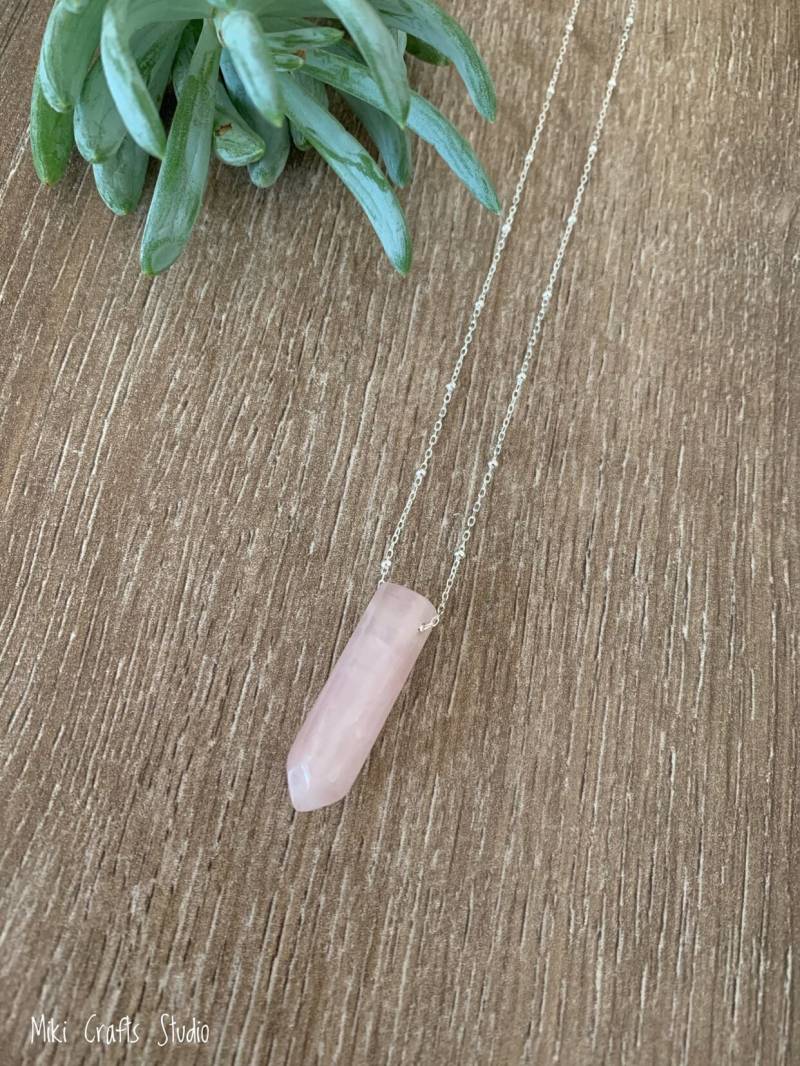 Rosenquarz Punkt Kette | Natur Rosa Stein Anhänger Halskette Schmuck Rosenquarz Punkt Kette | Natur Rosa Stein Anhänger Halskette Schmuck von MikiCraftsStudio