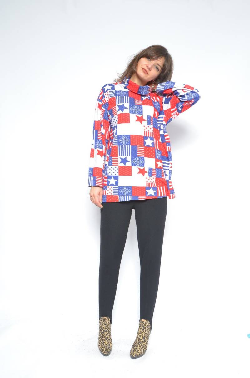 Vintage 90Er Jahre Rollkragen Top Mit Usa Flaggen Print - Oversized Large von MikseStudio