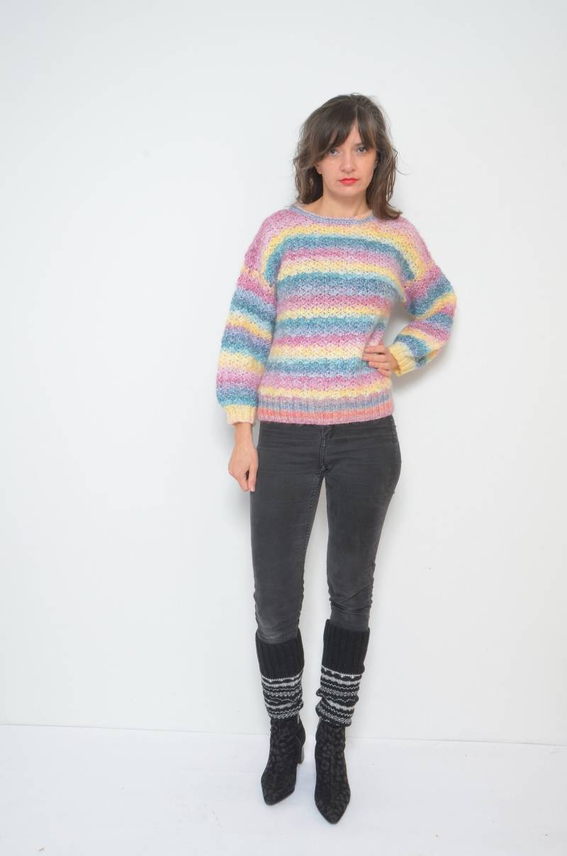 Pastell Regenbogen Pullover/Vintage 90Er Jahre Bunt Oversized Häkelpullover - Größe S von MikseStudio