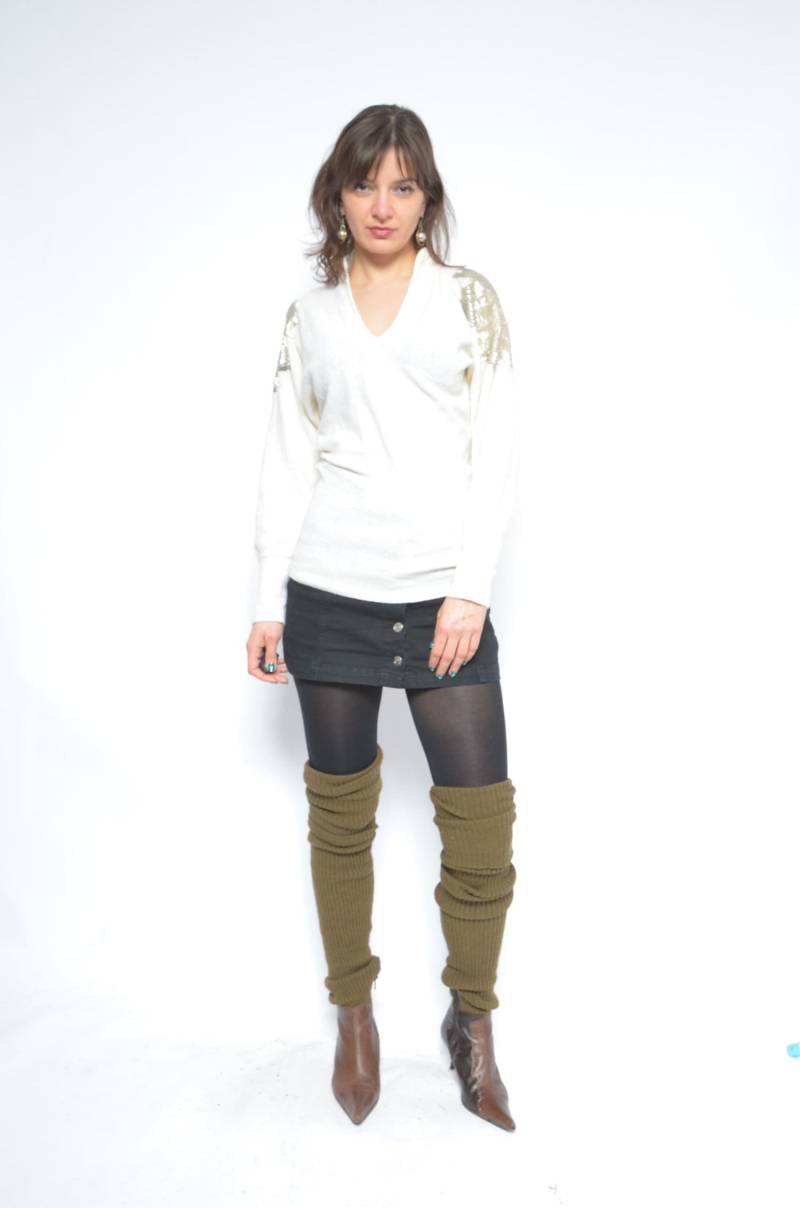 Perlen Angora Pullover/80Er Flauschige Wolle Epaulet V-Neck Winter Top - Größe Klein von MikseStudio
