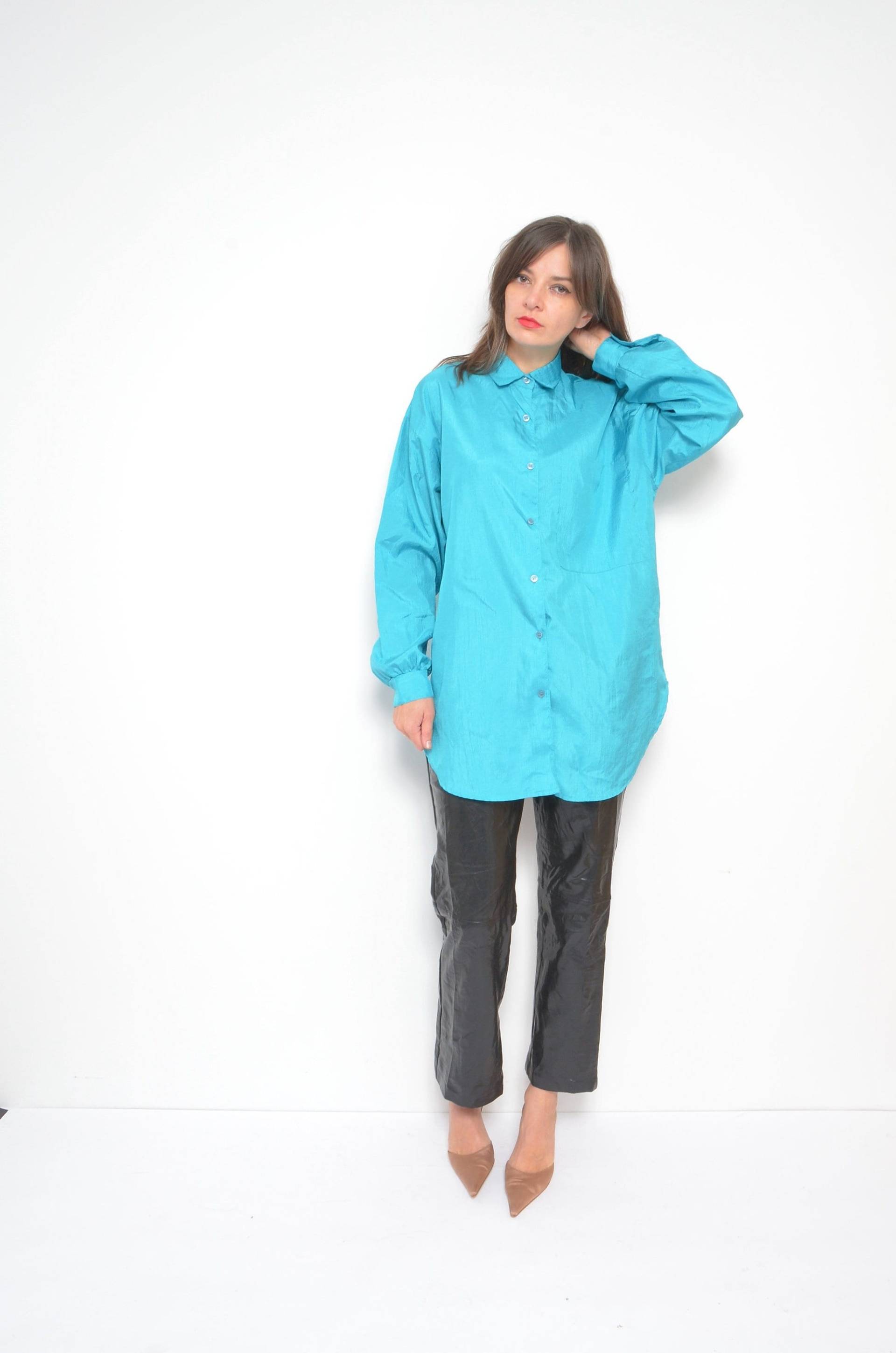 Satin Oversized Bluse/Vintage 80Er Glanz Langarm Vorne Taschen Shirt - Größe Medium/Large von MikseStudio