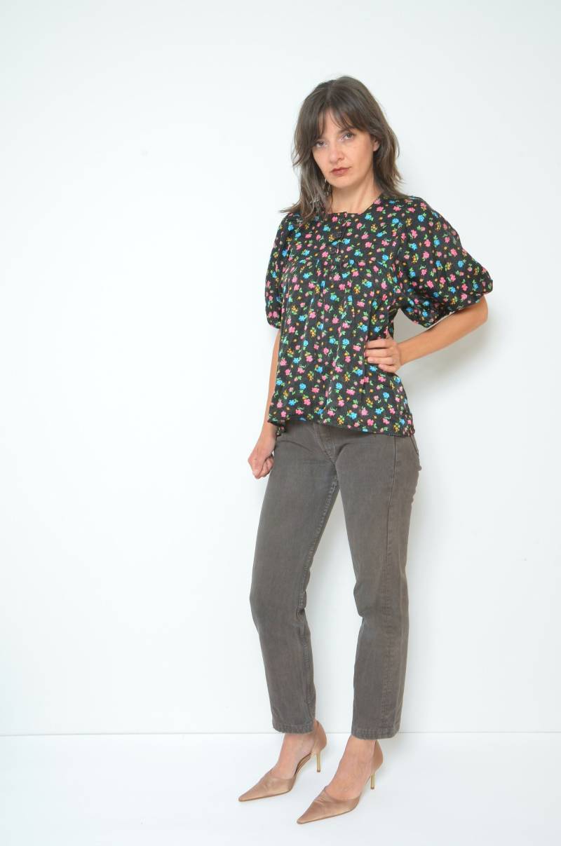 Vintage 80Er Jahre Blumen Bluse Satin Puffärmel Top, Grösse S/M von MikseStudio