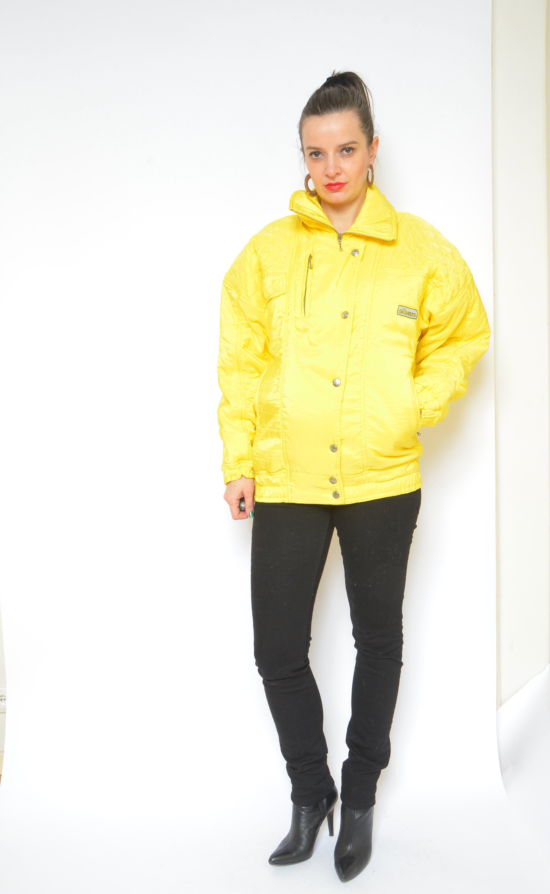 Vintage 80Er Jahre Ellesse Skijacke Zitronengelbe Winter Snowboardjacke - Medium von MikseStudio