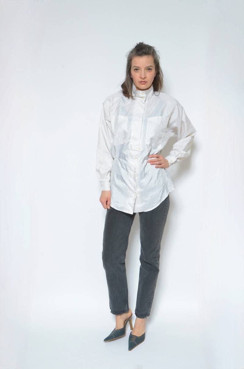 Vintage 80Er Jahre Gestreifte Bluse Mit Großen Ärmeln - Taillierte Taille, Größe S von MikseStudio