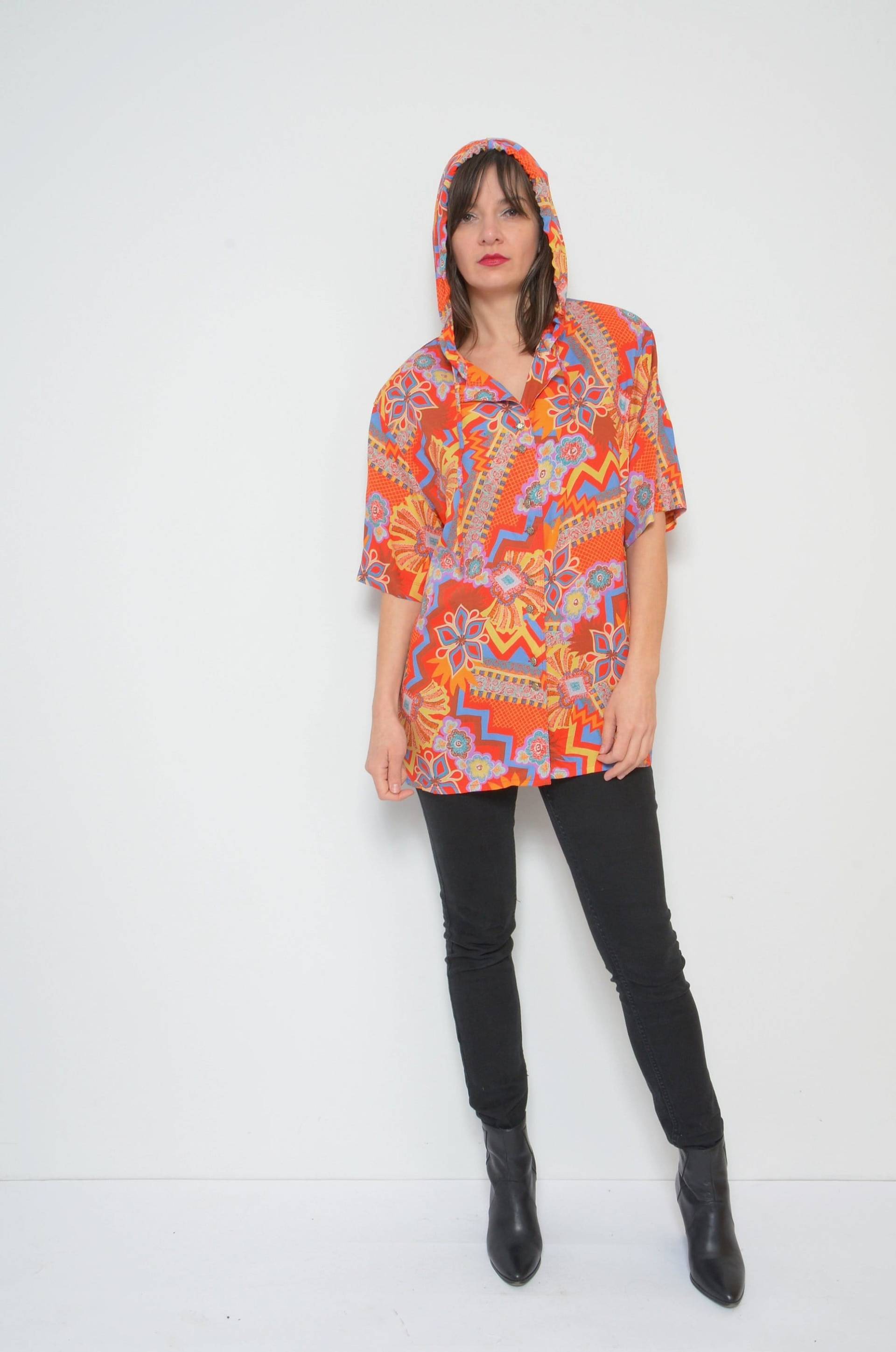 Vintage 80Er Jahre Viskose Kapuzenbluse Abstraktes Blumenmuster, Oversized Fit von MikseStudio