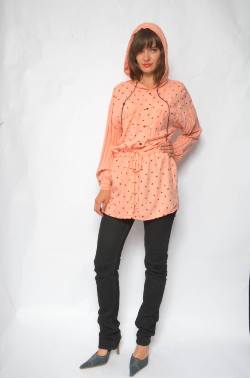 Vintage 80Er Jahre Zipfel Kapuzenbluse Lachsrosa Gürtel Shirt - Size S von MikseStudio