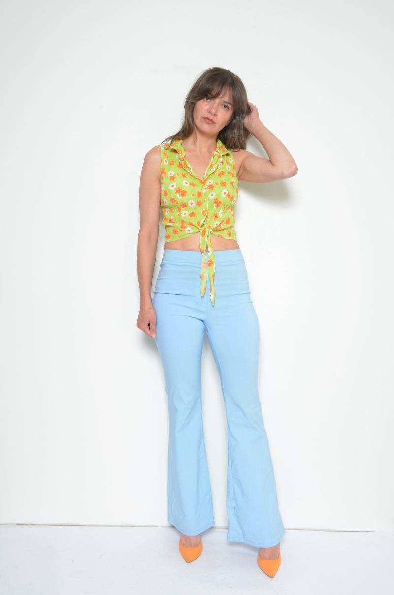 Vintage 90Er Jahre Ärmelloses Sommer-Knopf-Hemd Zum Binden Mit Blumenmuster - Größe S von MikseStudio