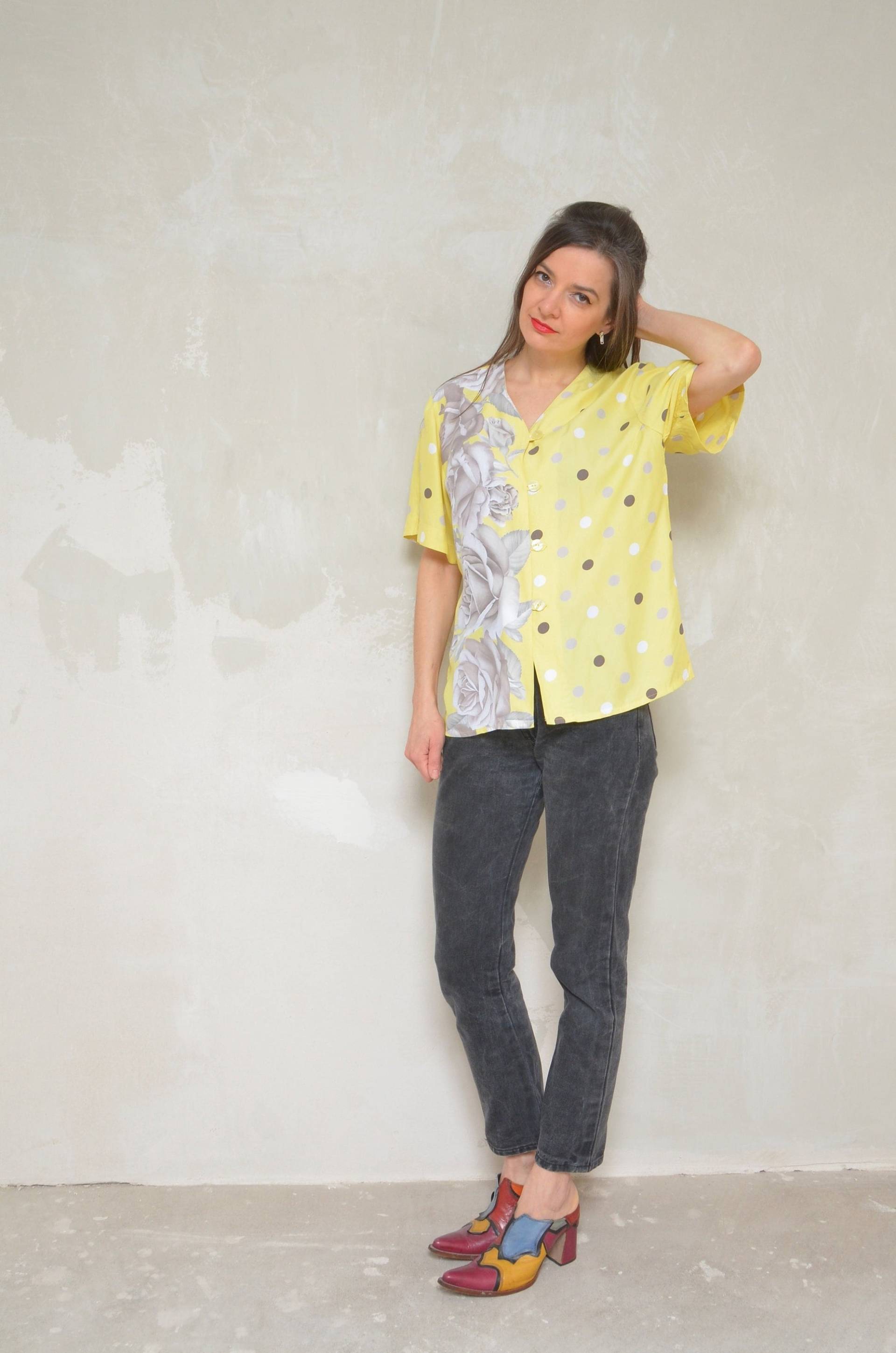 Vintage 90Er Jahre Blumen Rosen Print Bluse Polka Dot Oversized Shirt, Medium von MikseStudio
