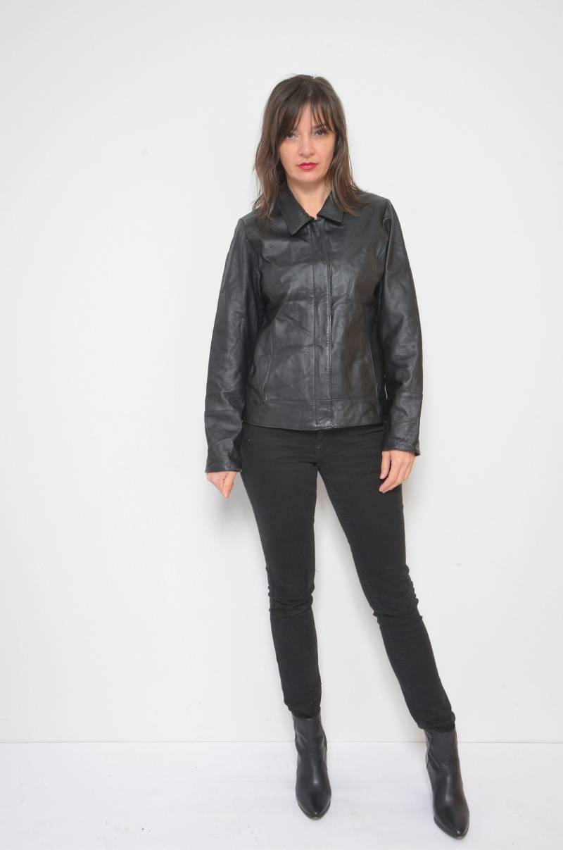 Vintage 90Er Jahre Echtlederjacke Taillierter Schwarzer Kragen, Größe S von MikseStudio