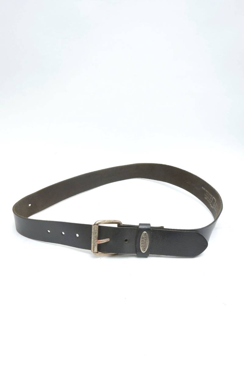 Vintage 90Er Jahre Großer Schwarzer Leder Gürtel Mit Quadrat Silber Metall Schnalle von MikseStudio