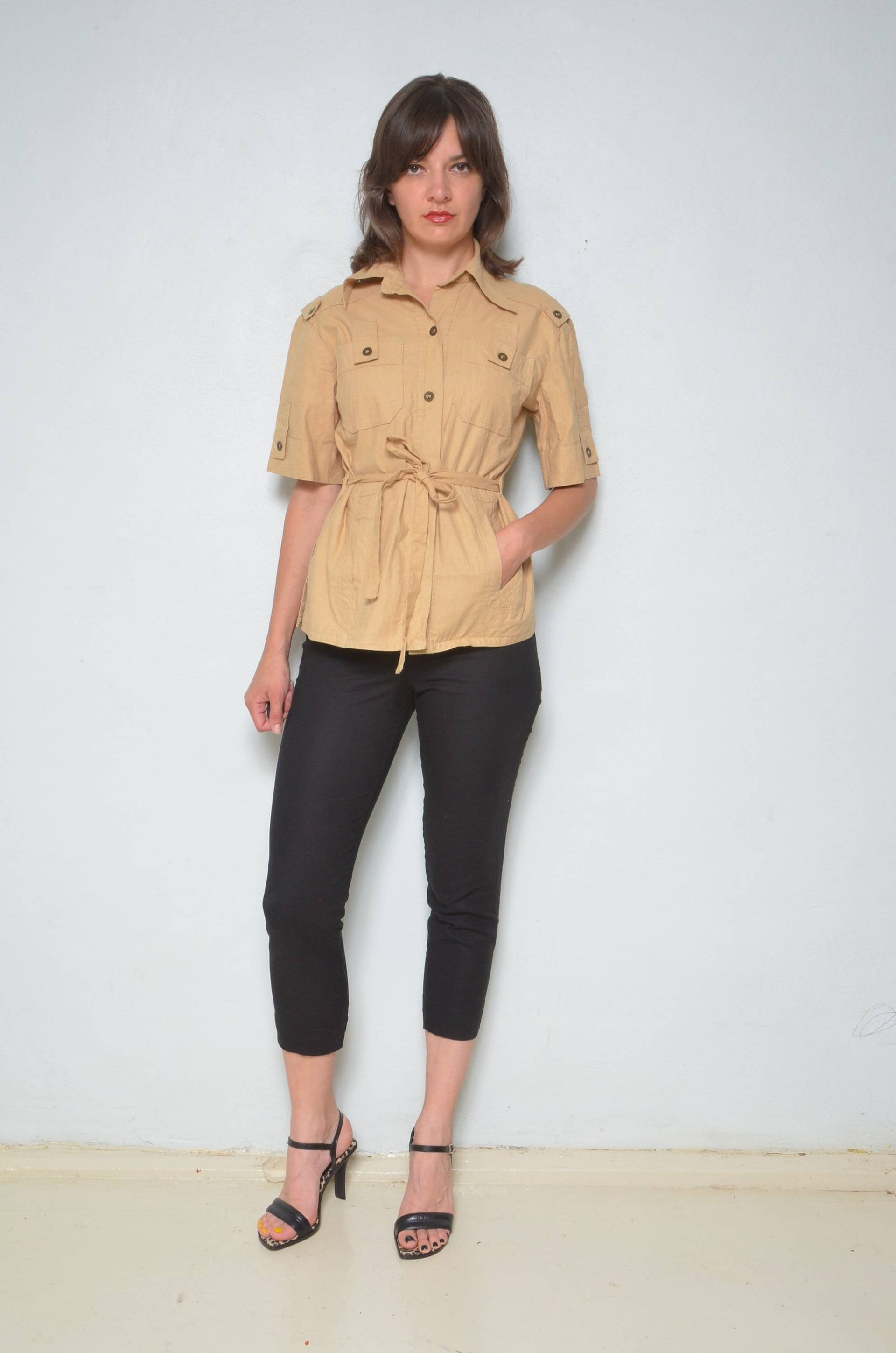 Vintage 90Er Jahre Khaki Baumwollhemd Militär-stil Taillenbluse - Medium von MikseStudio