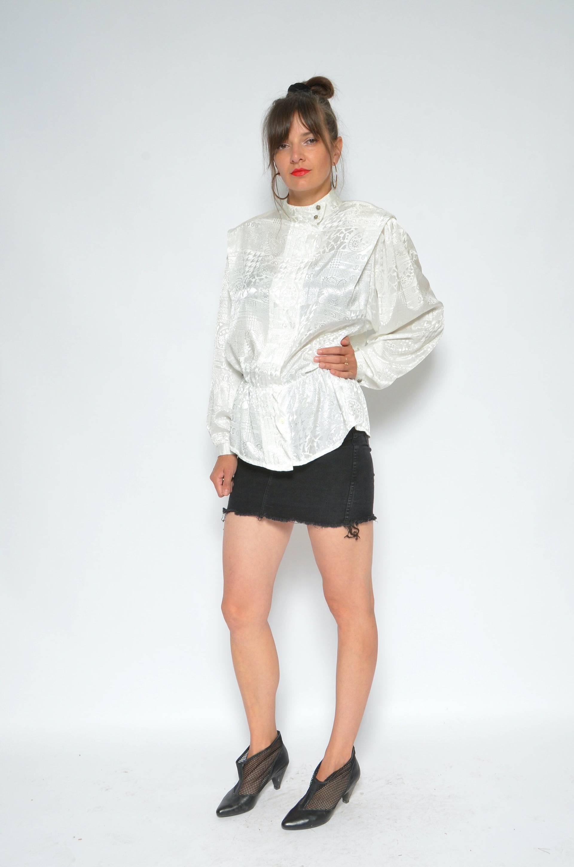 Vintage 90Er Jahre Satin Bluse Puffärmel, Taillierte Passform - Groß von MikseStudio