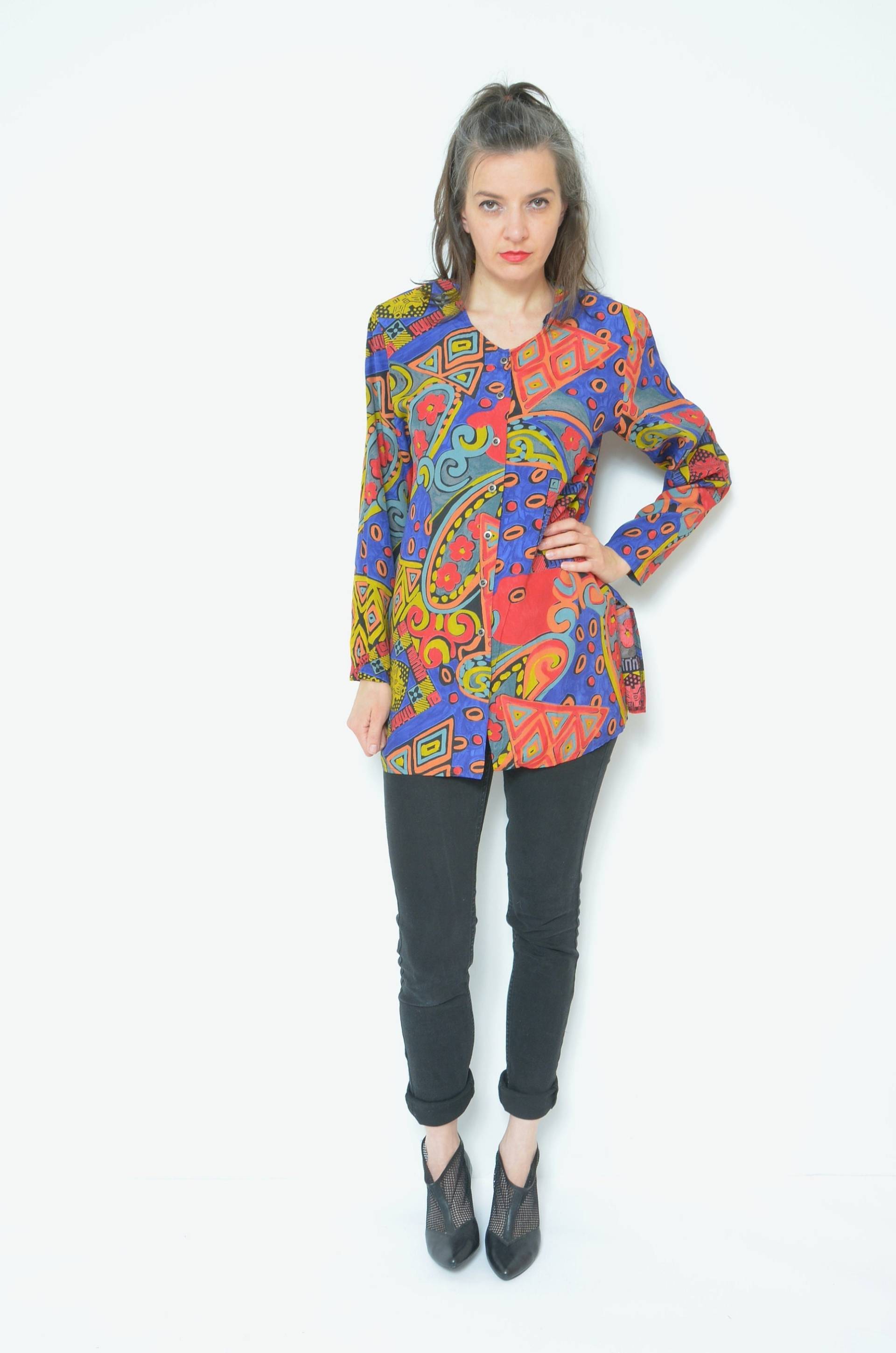 Vintage 90S Bluse Aus Viskose Abstraktes Blumenmuster, Gr. S von MikseStudio